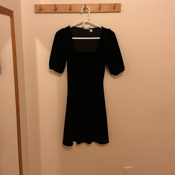 Velvet dress, square neck, size small. Thrifted. Never worn. - Picture 1 of 3